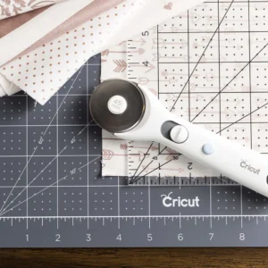 2004844 - CRICUT HANDHELD ROTARY KIT 18X24