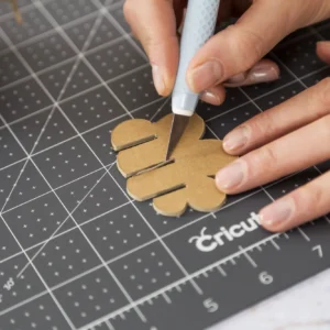 2004758 - Cricut TrueControl Knife (Blue) .