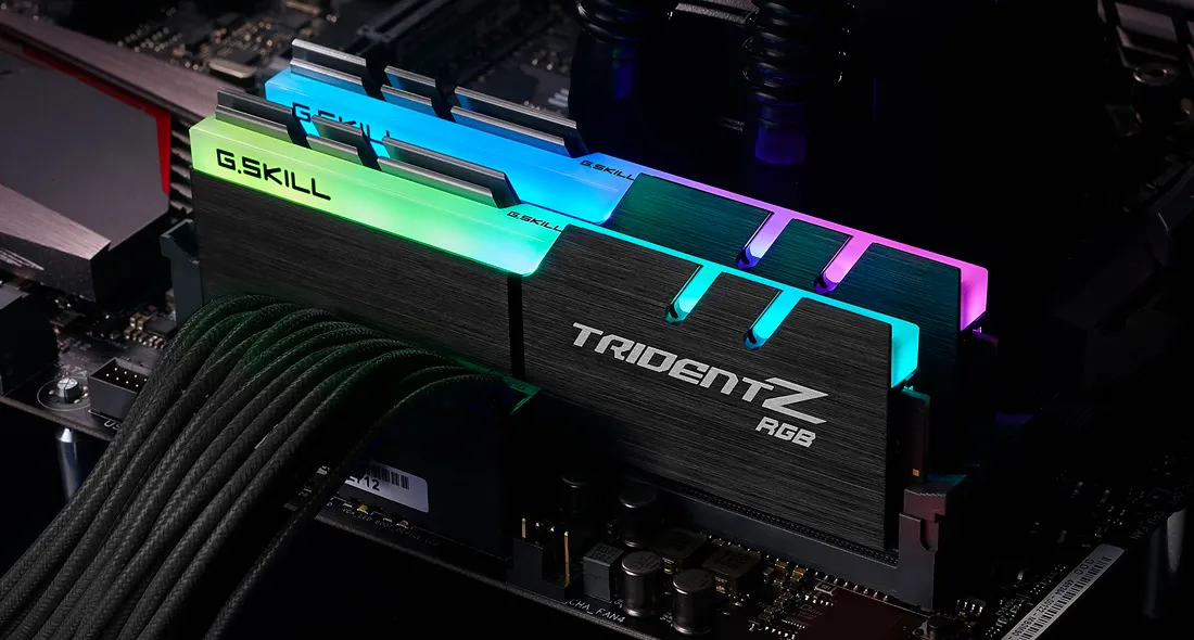 F4-4000C18D-32GTZR - G.Skill Trident Z RGB DDR4-4000MHz CL18-22-22-42 1.4V 32GB (2x16GB)