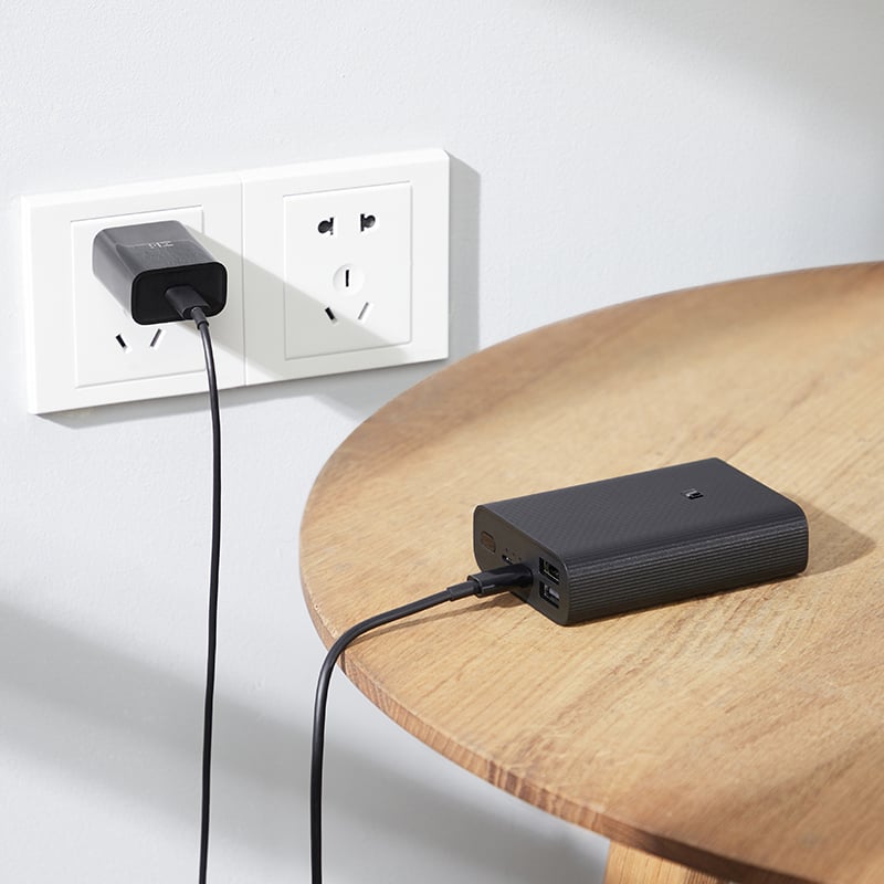 Xiaomi 10000mAh Mi Power Bank 3 Ultra Compact - Black